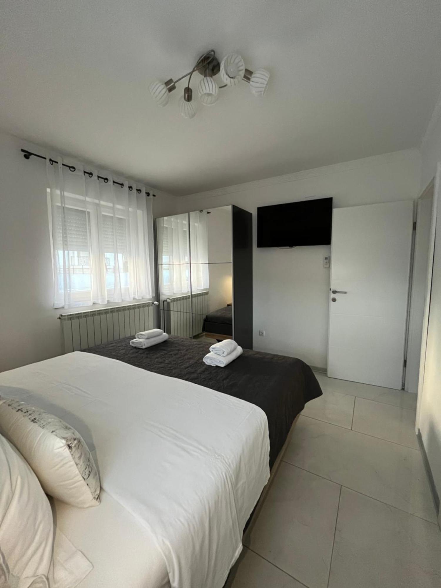 Apartments Ostojic Krk Town Exterior photo